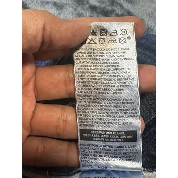 Signature by Levi Strauss & Co. Women's Modern Bootcut Jeans Size 24 W - Picture 10 of 13